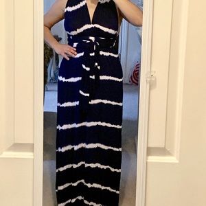 Wrapping straps maternity maxi dress